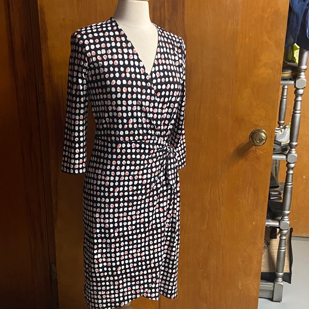 Talbots Black White Rose Polka Dot Blouse Faux wrap flattering sexy MED - Picture 4 of 6
